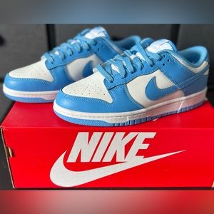 Nike Dunk Low ‘UNC’